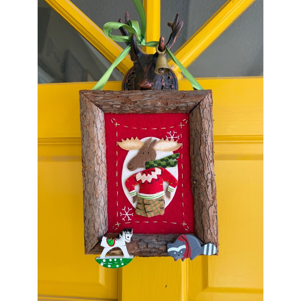 Rustic Christmas Felt Moose Wall Decor Bark Wood Frame Holiday Lodge Art